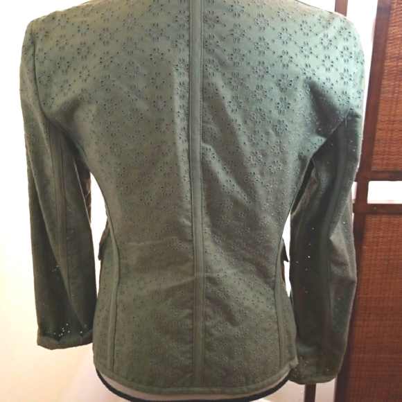 Dkny casual eyelet single breasted green jacket. - Picture 5 of 7